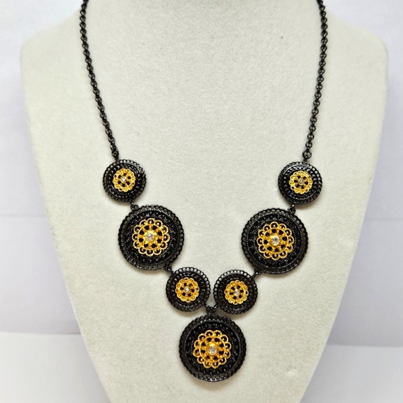 VINTAGE Crown Nine CN Black Metal Lace Medallion Bib Necklace - Picture 1 of 5